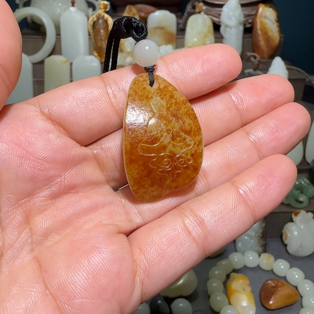 若***物和田玉未镶嵌车挂