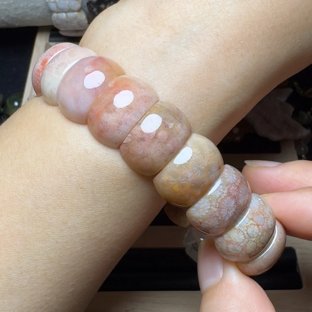 硅化玉未镶嵌嫩粉小花