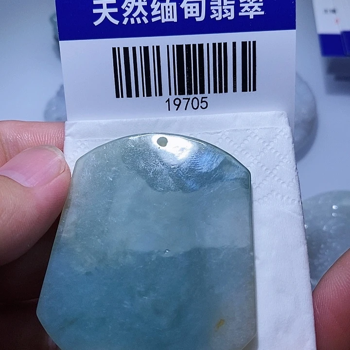 翡翠未镶嵌颈饰天光墟翡翠市场现金代购