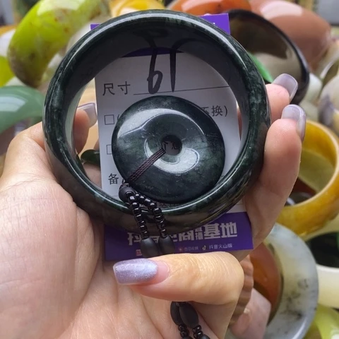 未镶嵌蛇纹石玉手镯