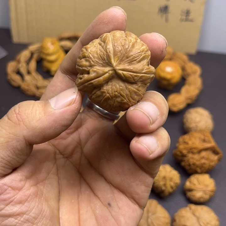 万***想桃核吊坠元宝两棱半有黄