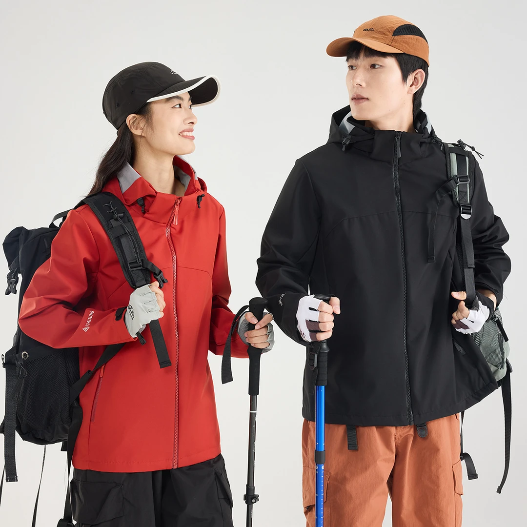 2025男装女装情侣款春秋季户外登山野营旅行冲锋衣单外套防水防风
