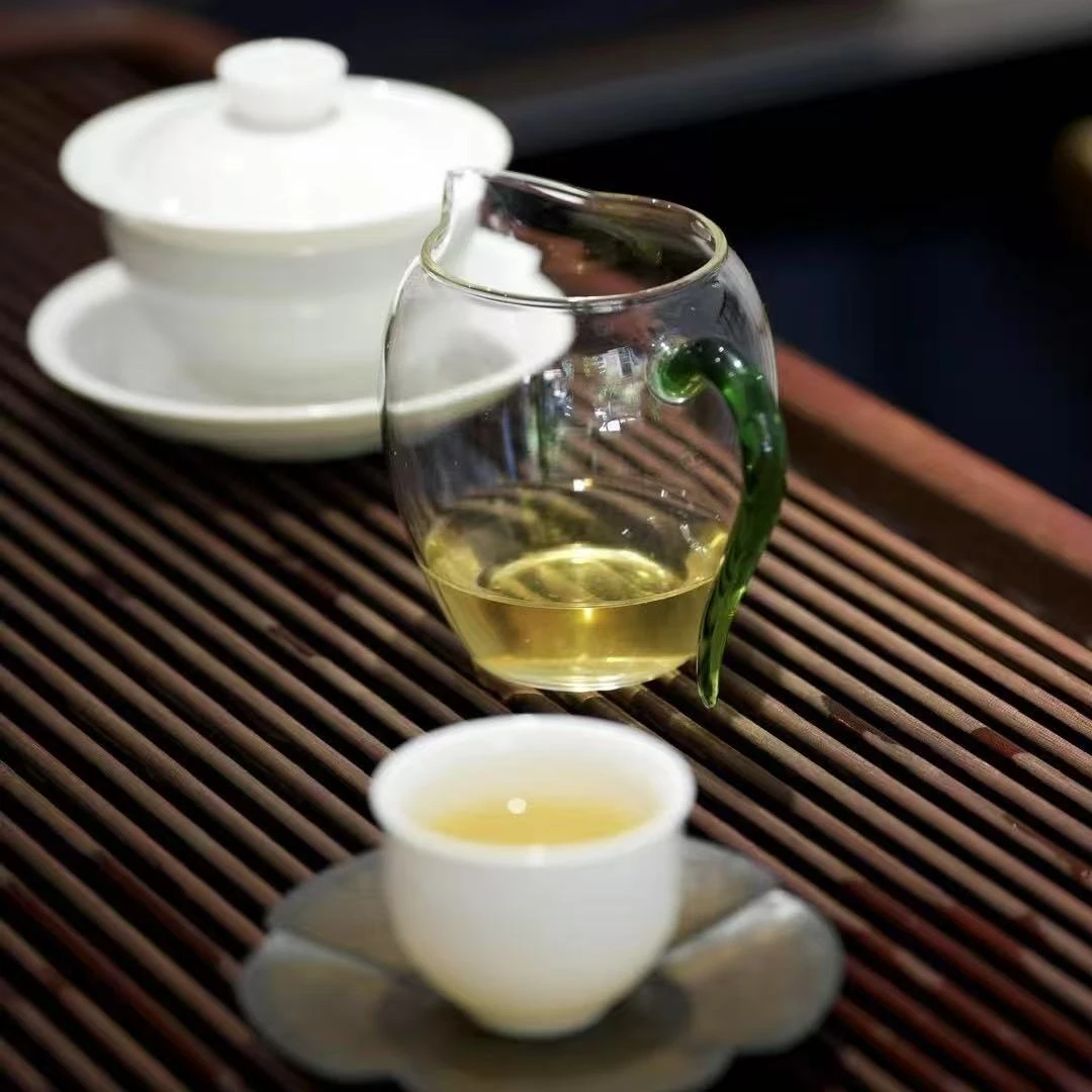 2026年02批 老班章茶王地小龙珠 普洱茶(生茶)8克