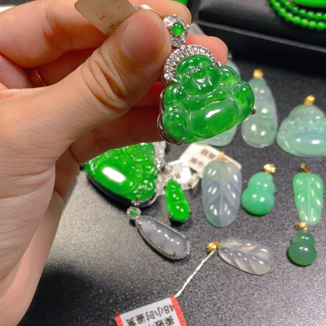 翡翠未镶嵌吊坠(不含链)