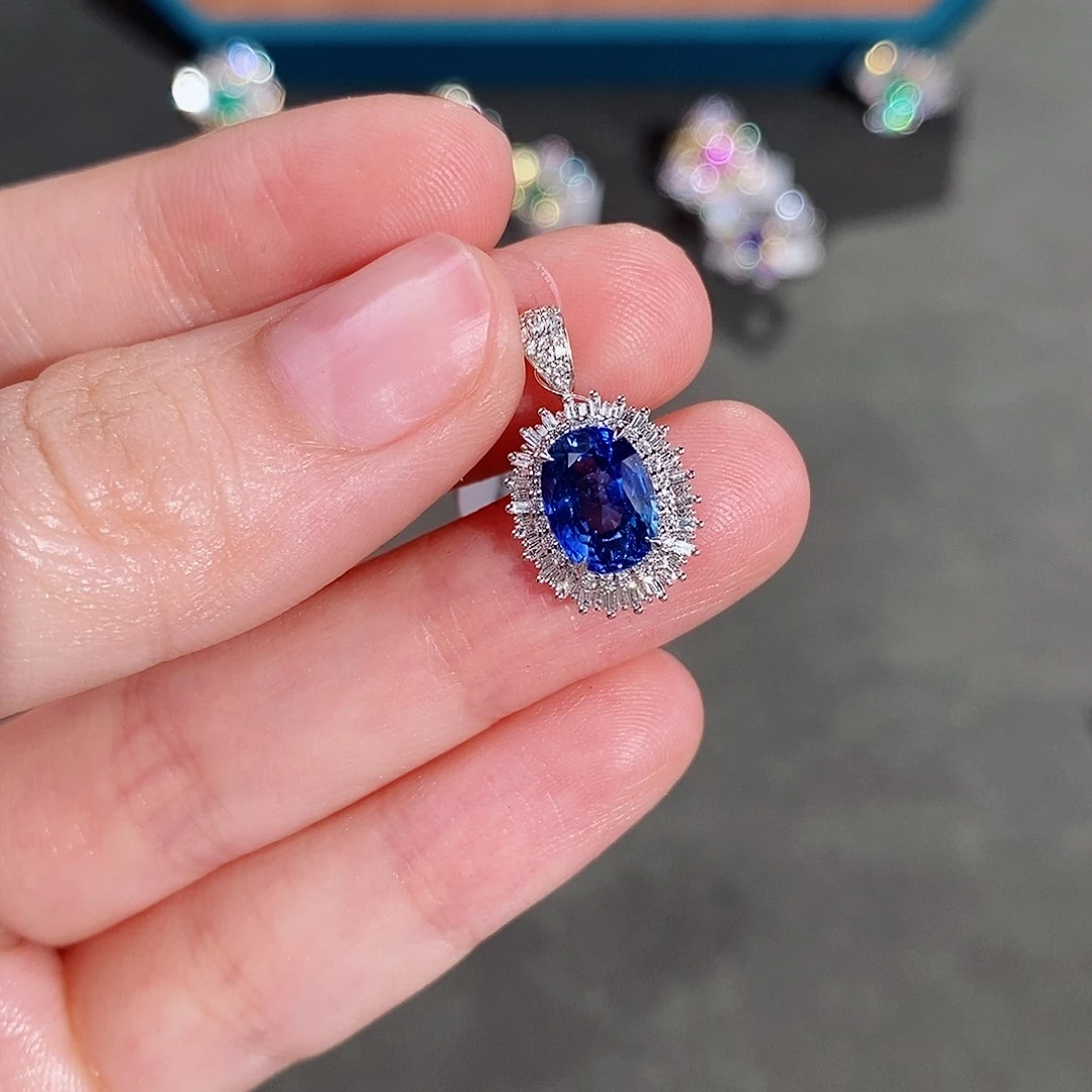 蓝宝石颈饰18K金镶嵌2.41ct