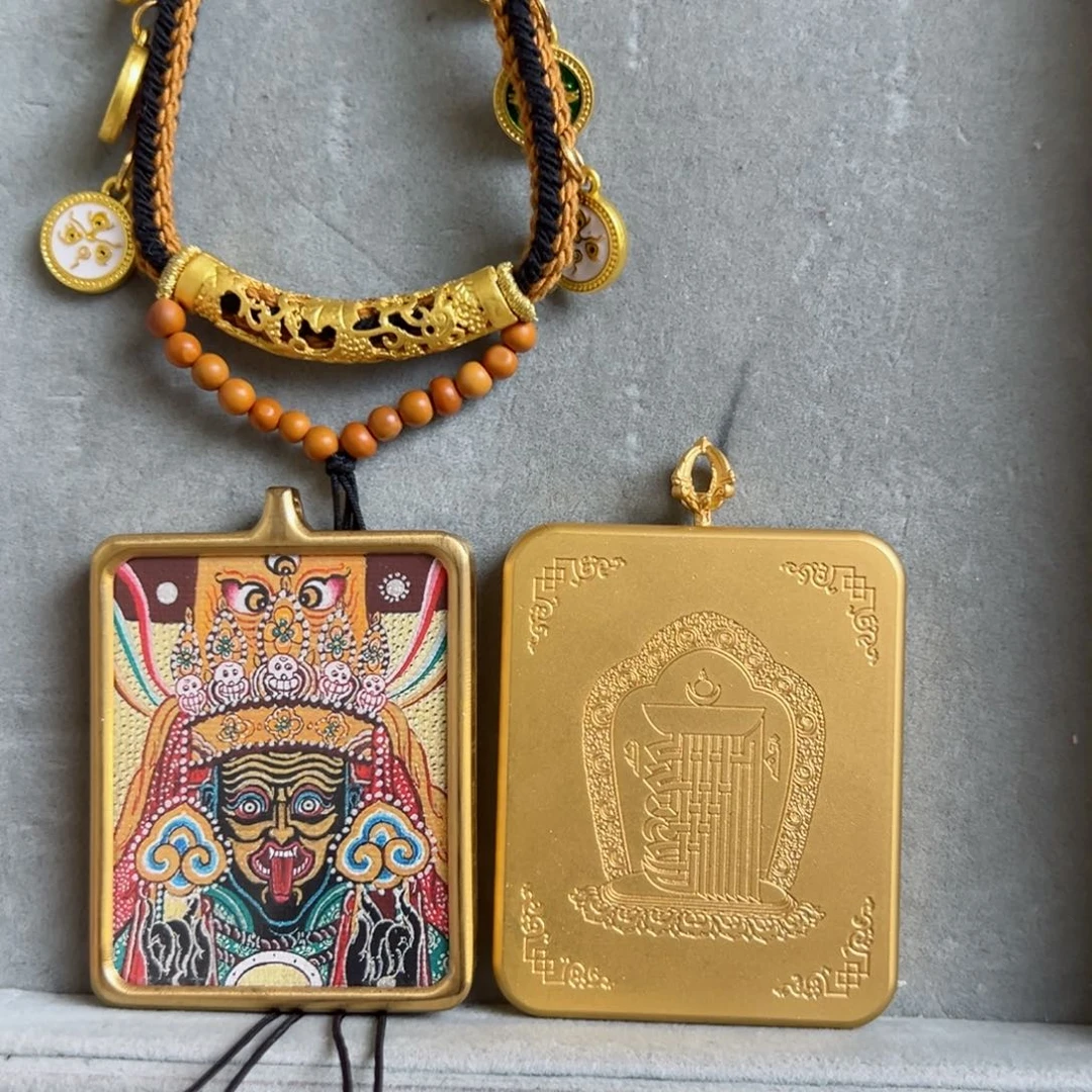 吊坠v****?单面私人定制扎基