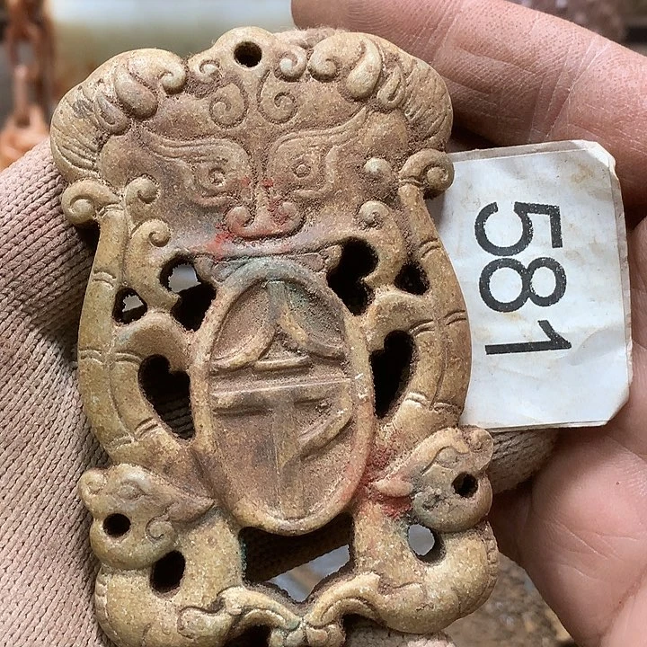 未镶嵌和田玉挂件