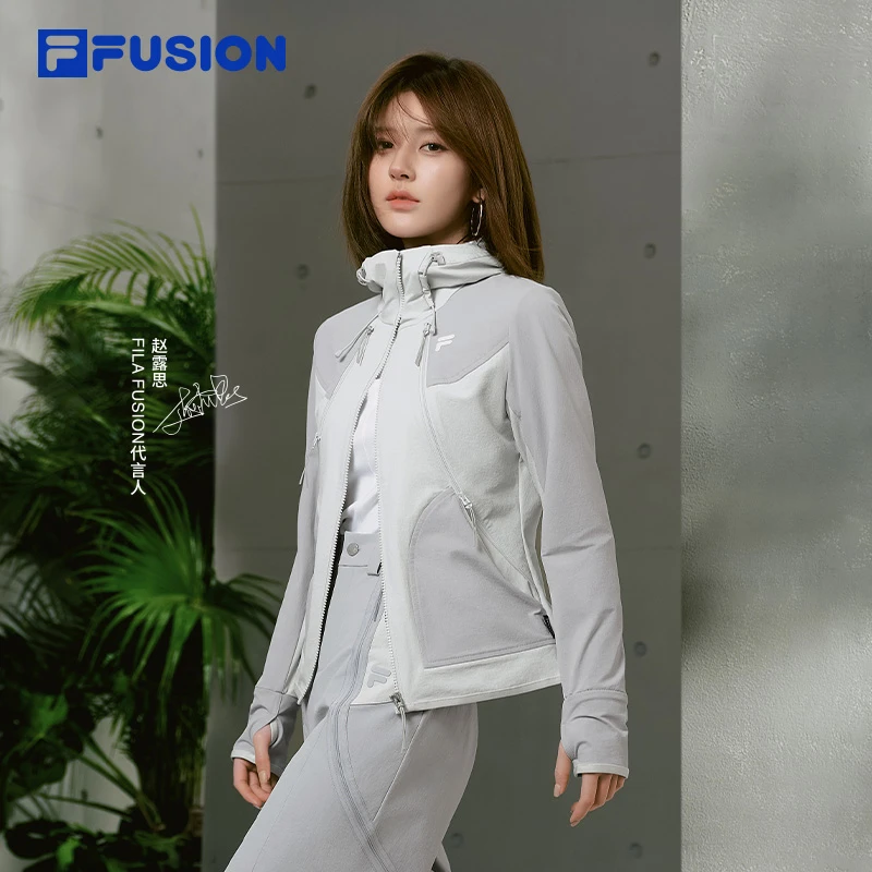 【露思同款】FUSION斐乐潮牌外套女2025春季新款连帽上衣T11W511704