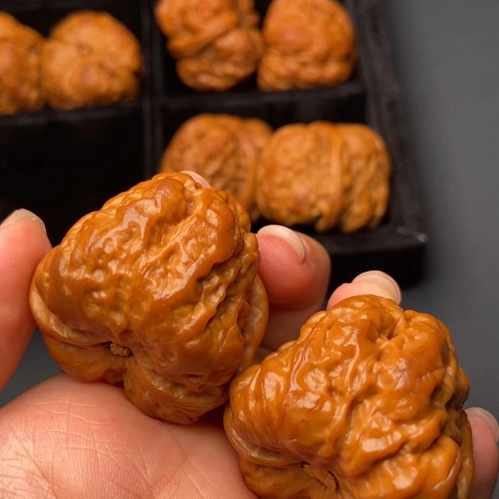 文玩核桃吊坠秦岭核桃