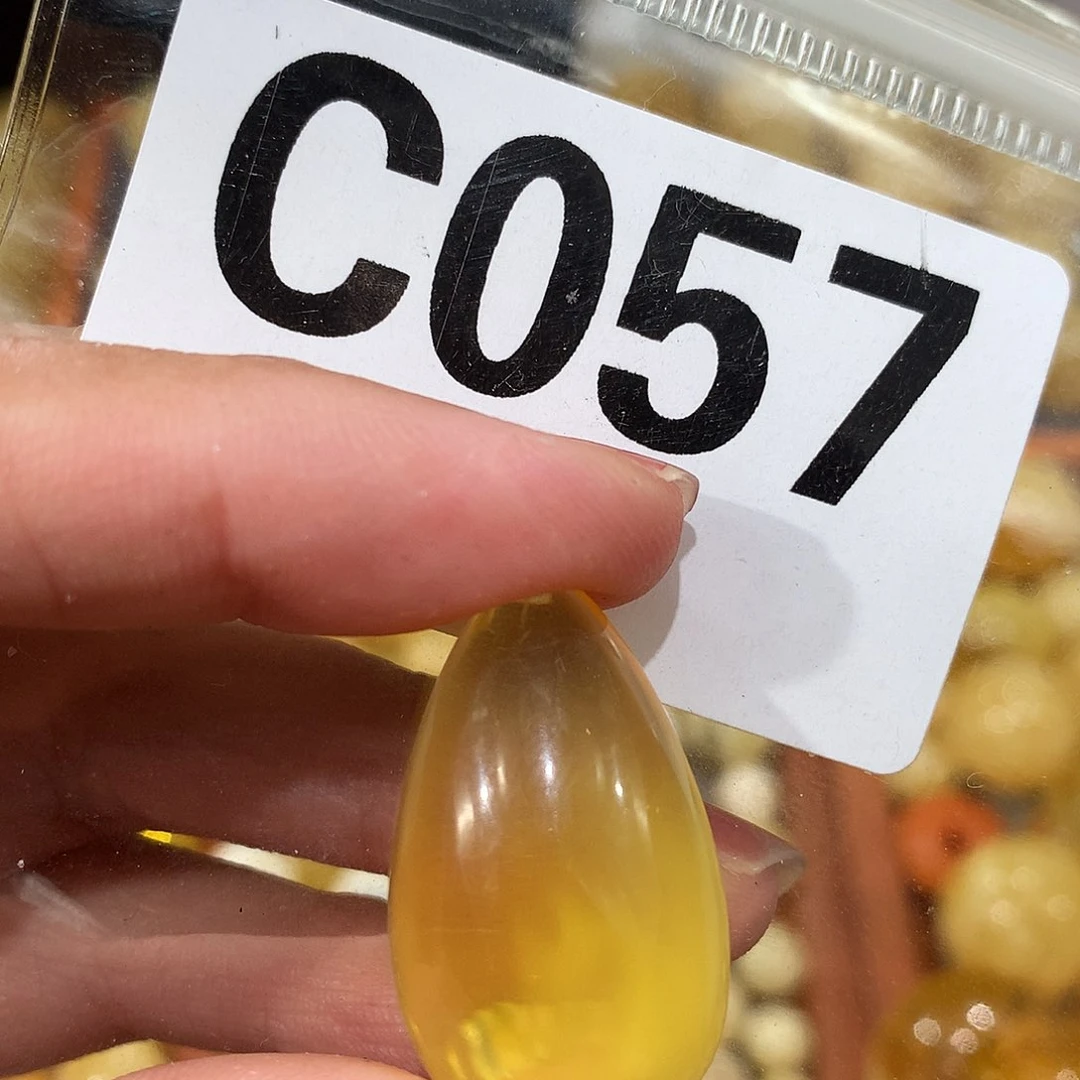 未镶嵌琥珀珠宝奇石