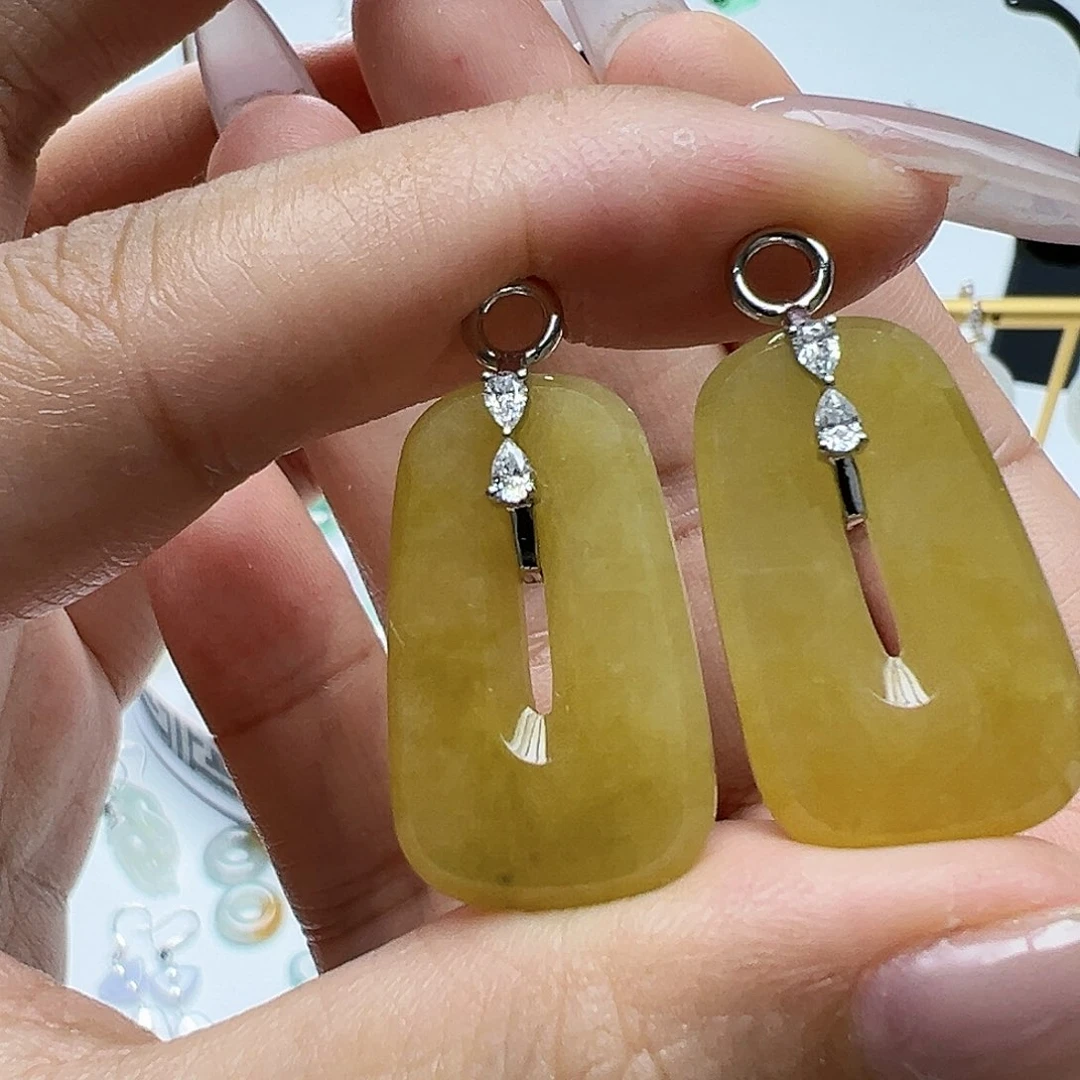 18K金镶嵌翡翠耳饰冬*天然缅甸A货翡翠