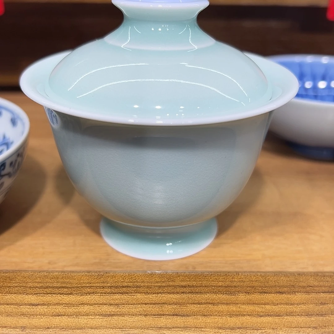 じ****手工天青蜜釉盖碗