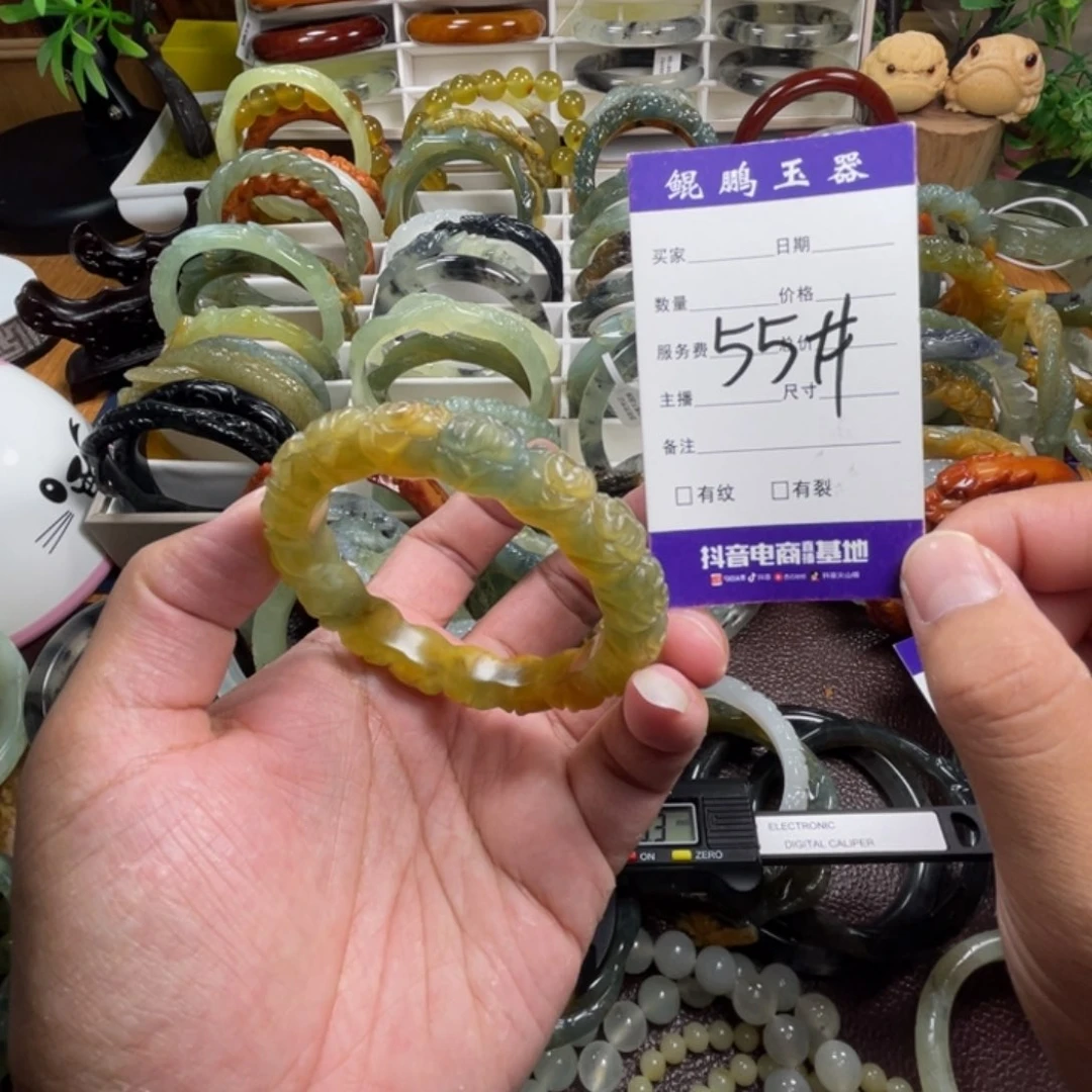 未镶嵌蛇纹石玉手镯