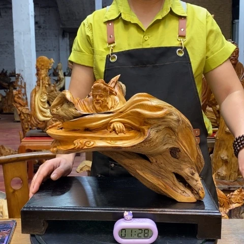 柏木柏**雅太行崖柏根雕