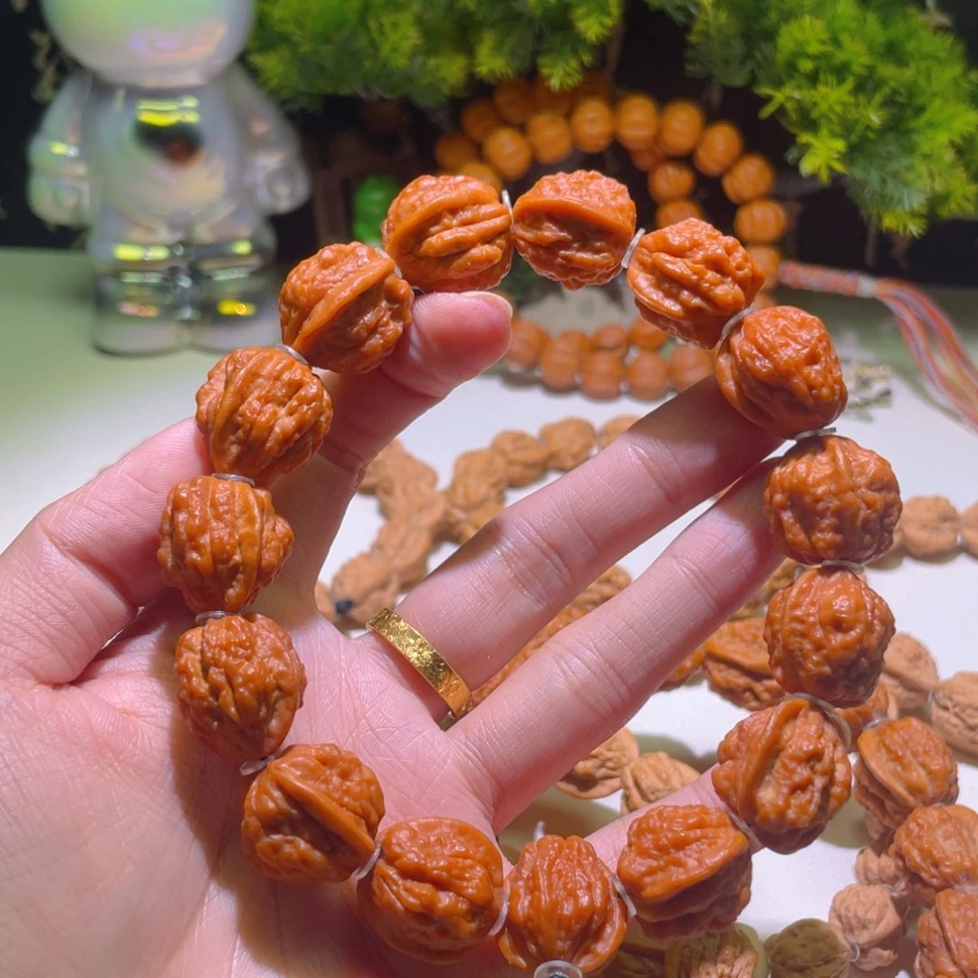 宋***生核桃文玩核桃小金蝉