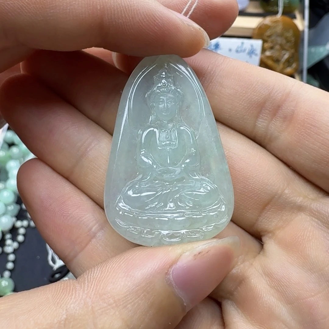 翡翠颈饰未镶嵌缅甸翡翠，观音