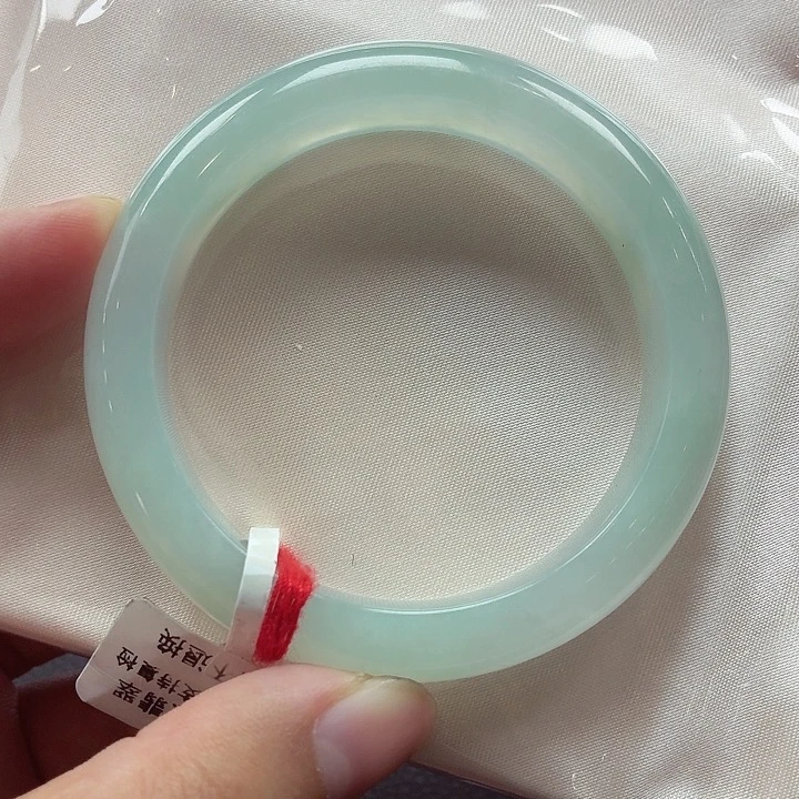 翡翠未镶嵌手镯天然缅甸A货翡翠（起双眼皮）