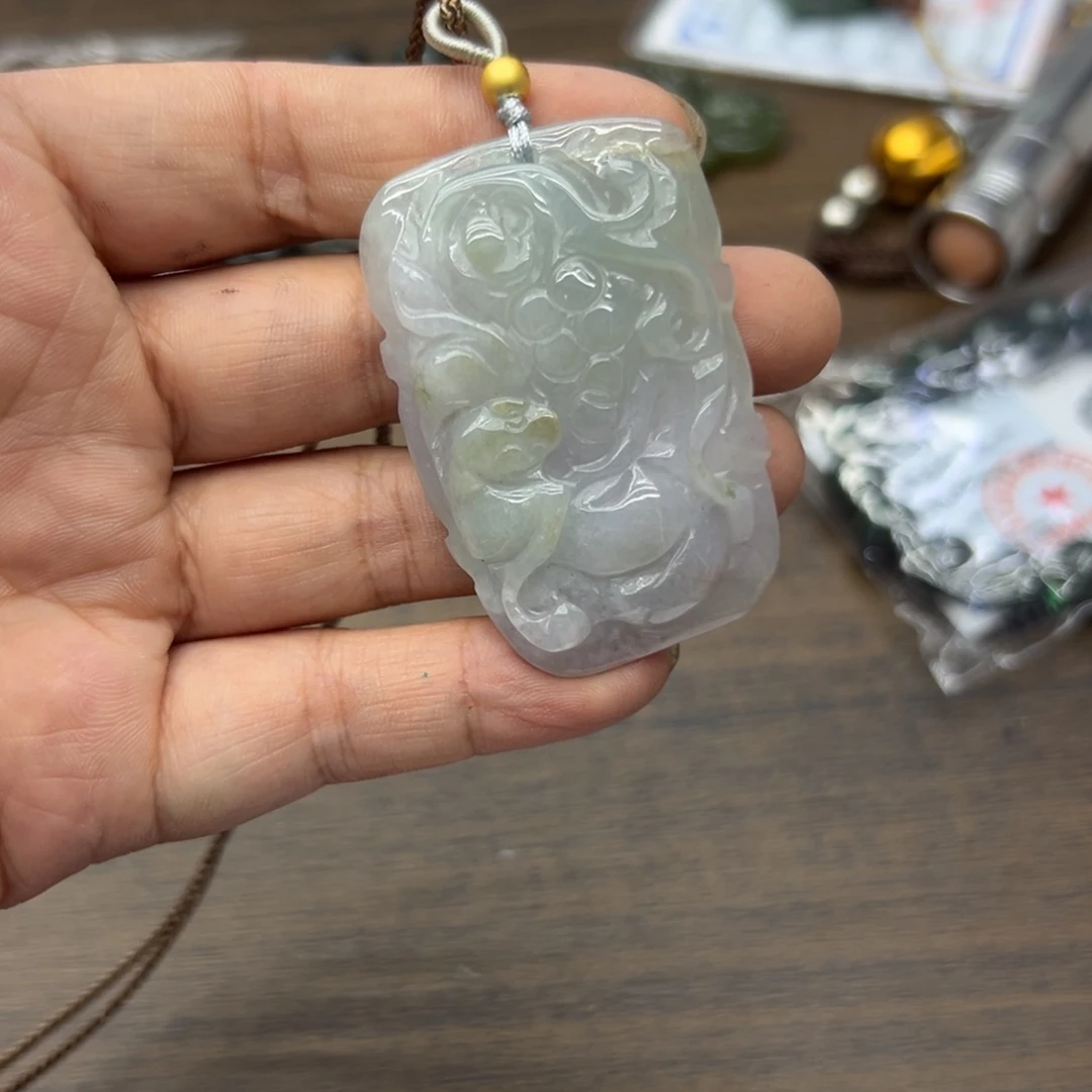 翡翠未镶嵌颈饰478
