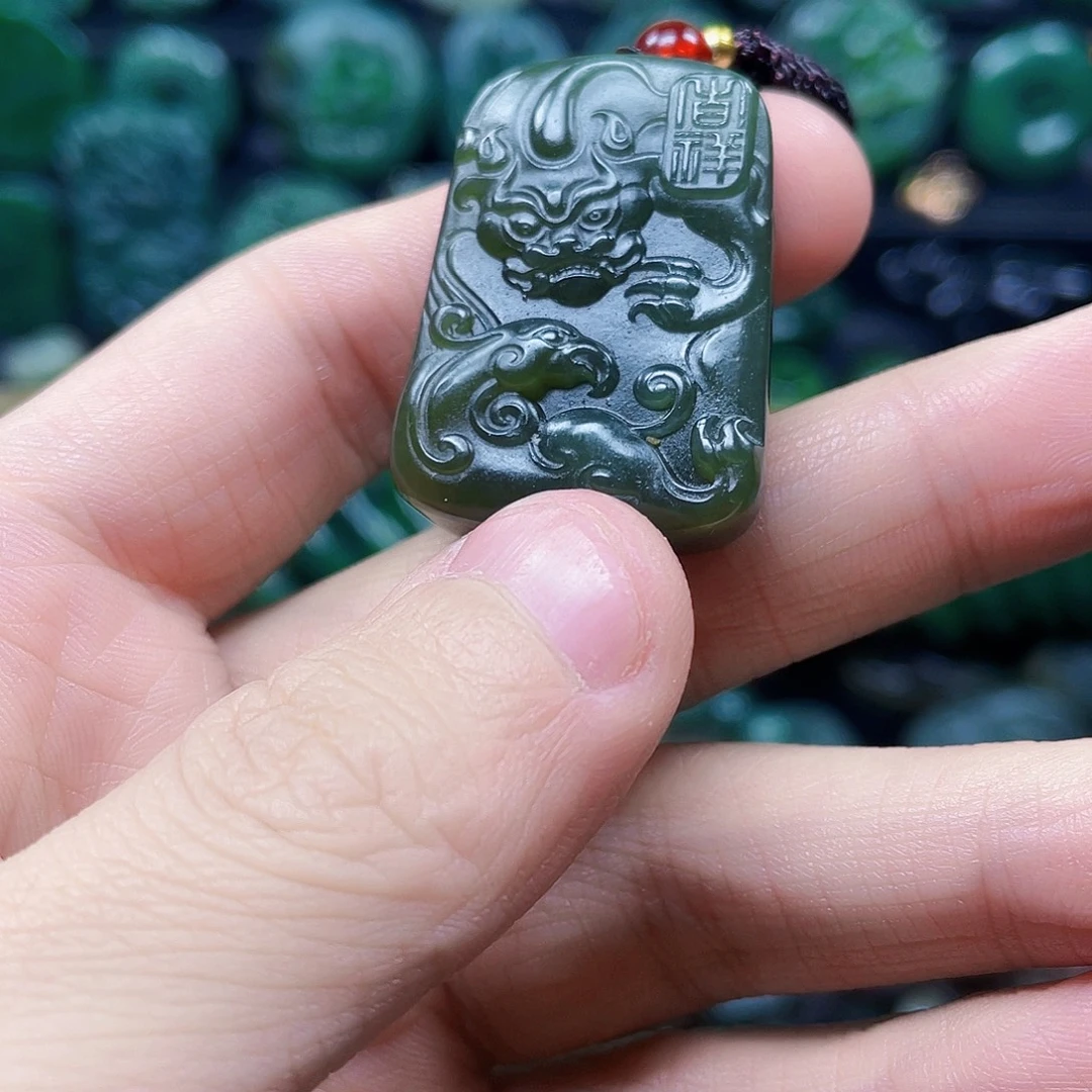 和田玉未镶嵌珠宝奇石