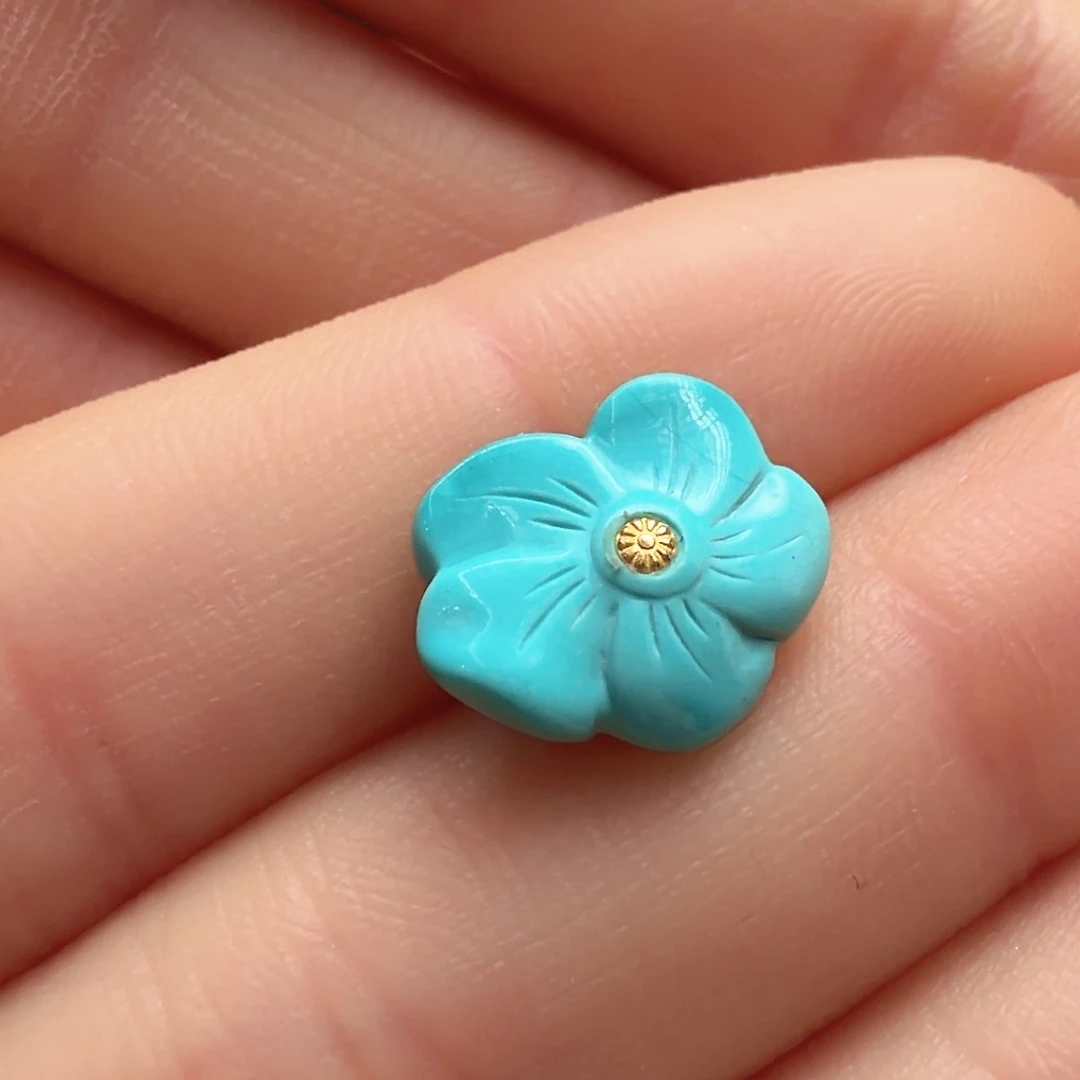 绿松石未镶嵌颈饰