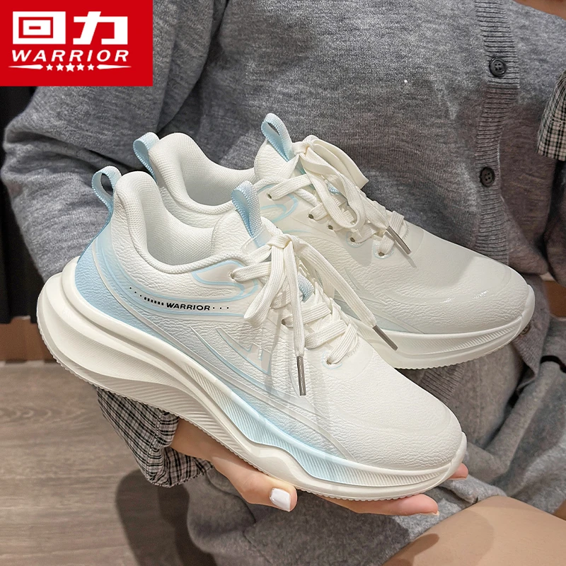 回力女鞋皮面运动鞋女款轻便软底2025新款秋季爆款休闲跑步鞋子女