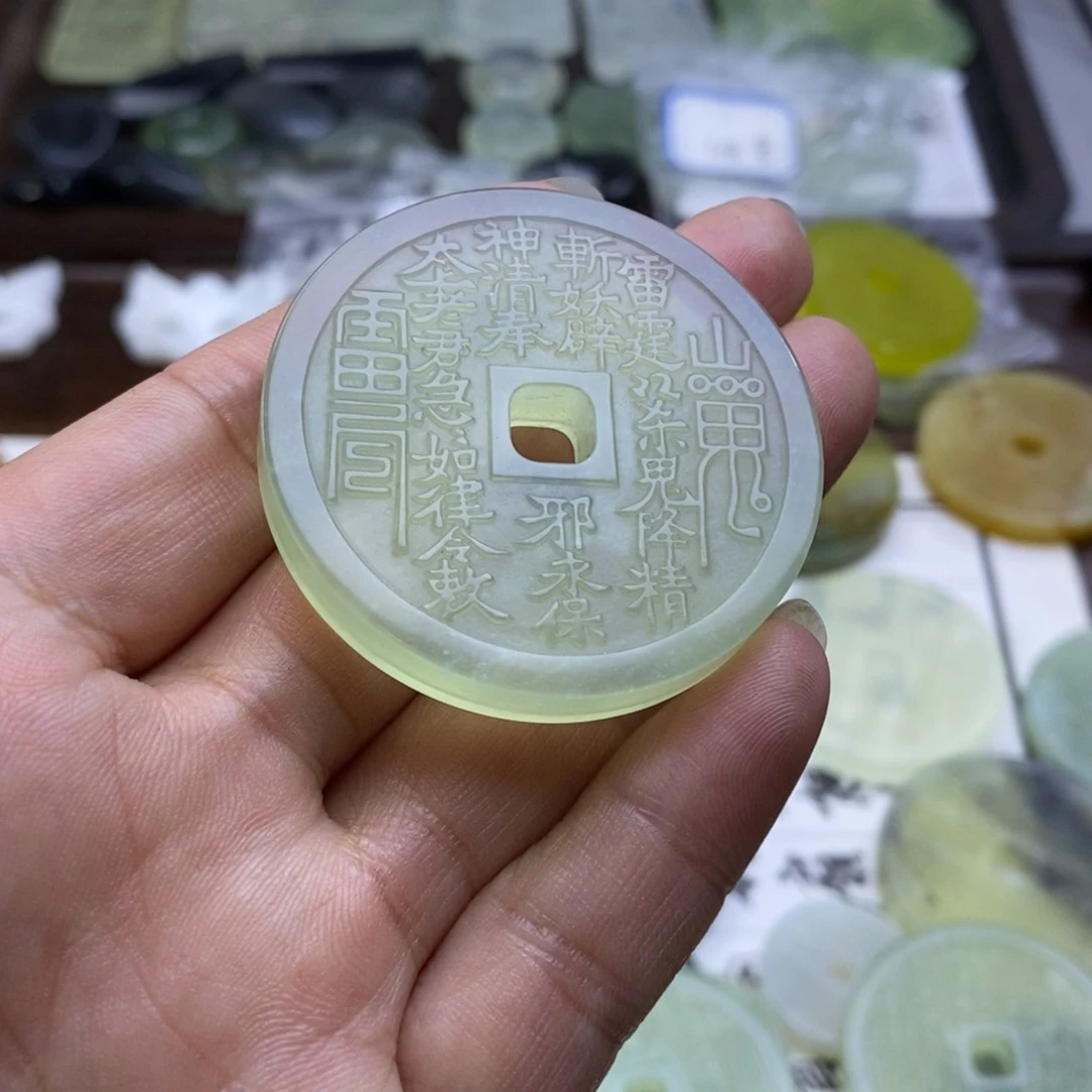 蛇纹石玉颈饰未镶嵌?***尚颈饰