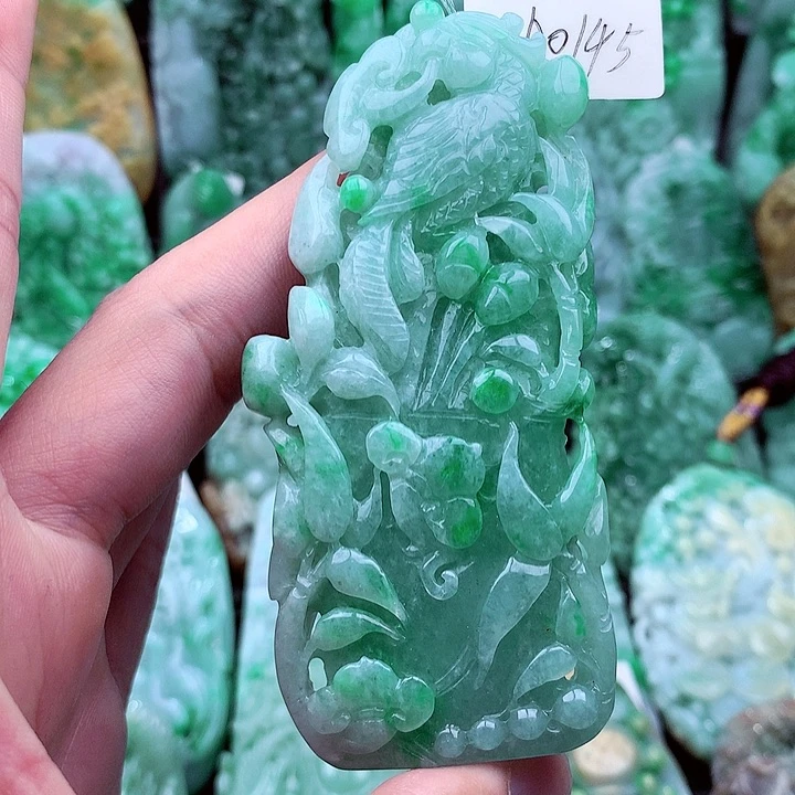 翡翠吊坠(不含链)未镶嵌