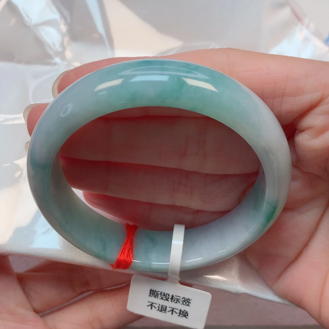 翡翠手镯未镶嵌54.5圈 蓝底飘蓝花