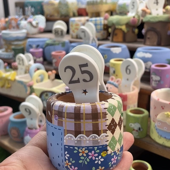 25…..手工手绘花盆