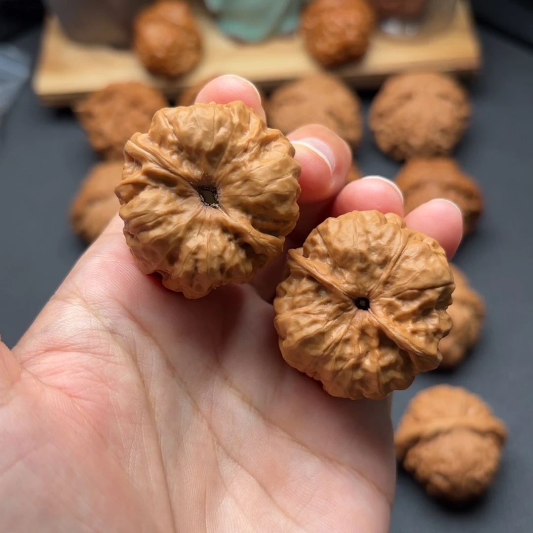 大***脚文玩核桃吊坠蛙边36