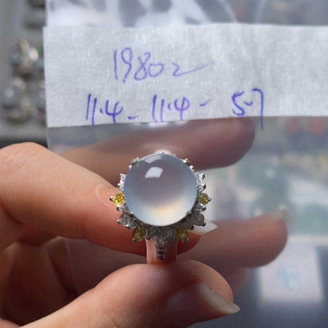 定制翡翠未镶嵌不退不换