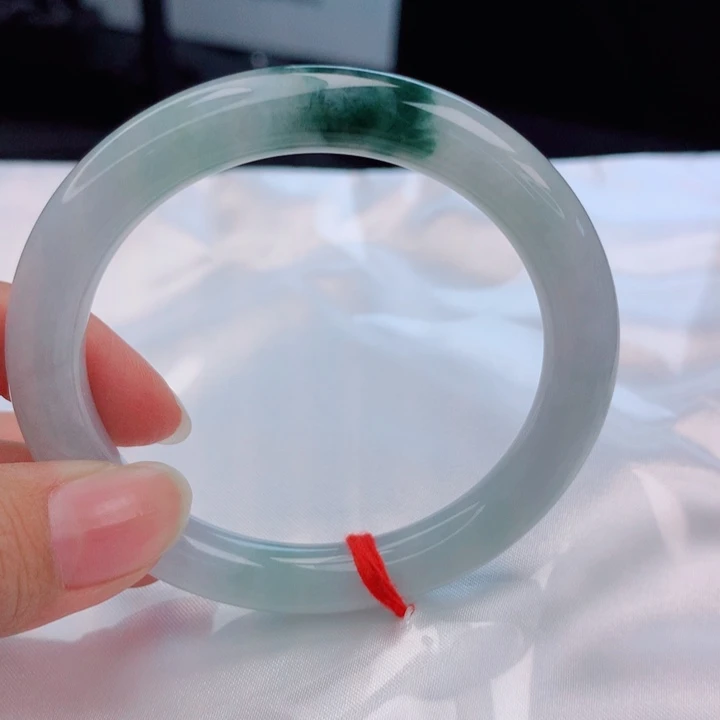 翡翠未镶嵌手镯（圆镯）53圈