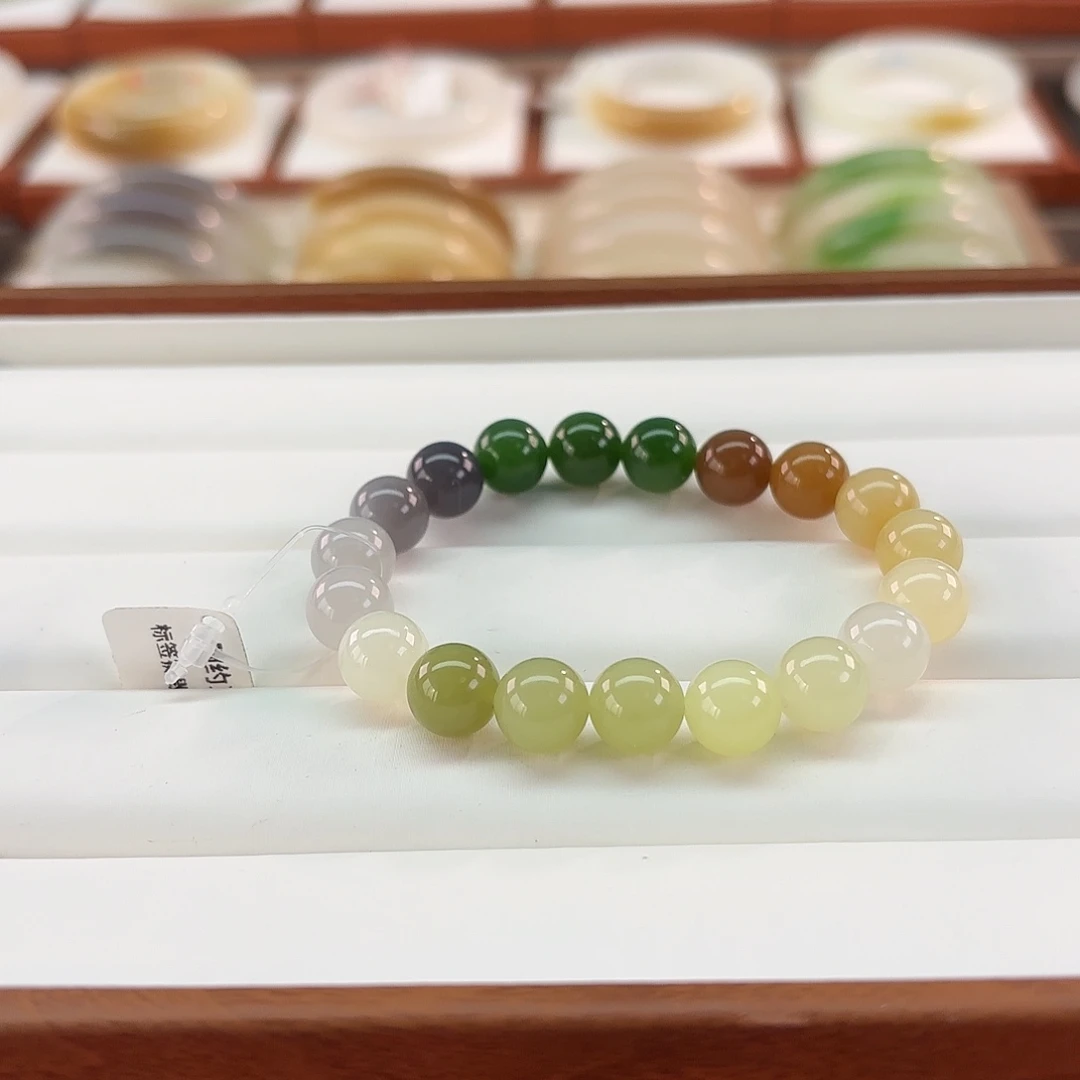 和田玉未镶嵌手串