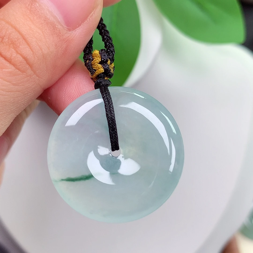 颈饰未镶嵌翡翠平安扣 28x4.6mm