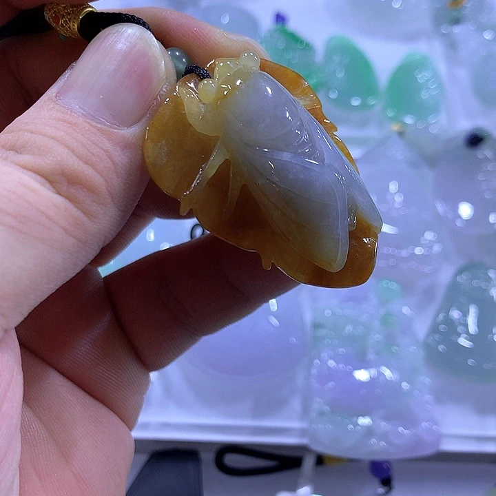 翡翠未镶嵌颈饰天然翡翠A货吊坠