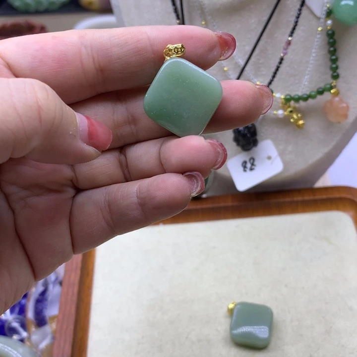 石英质玉12334567778未镶嵌