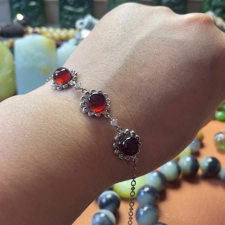 和田玉未镶嵌手串