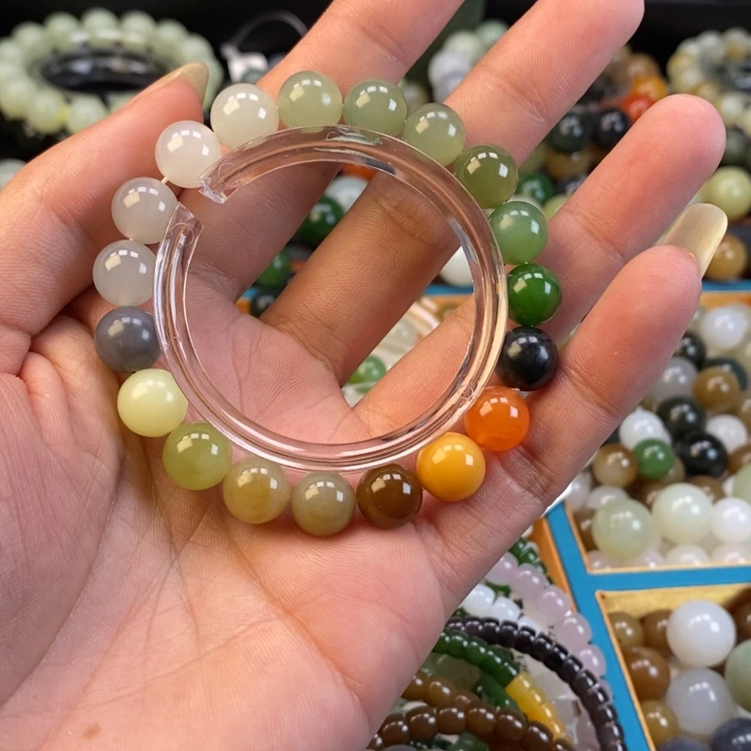 和田玉手串未镶嵌卡10多宝