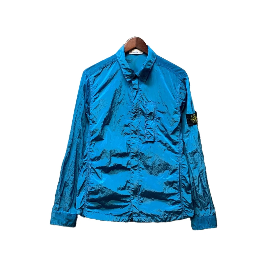 000464 stone island 18ss 电光蓝 金属尼龙外套 m码