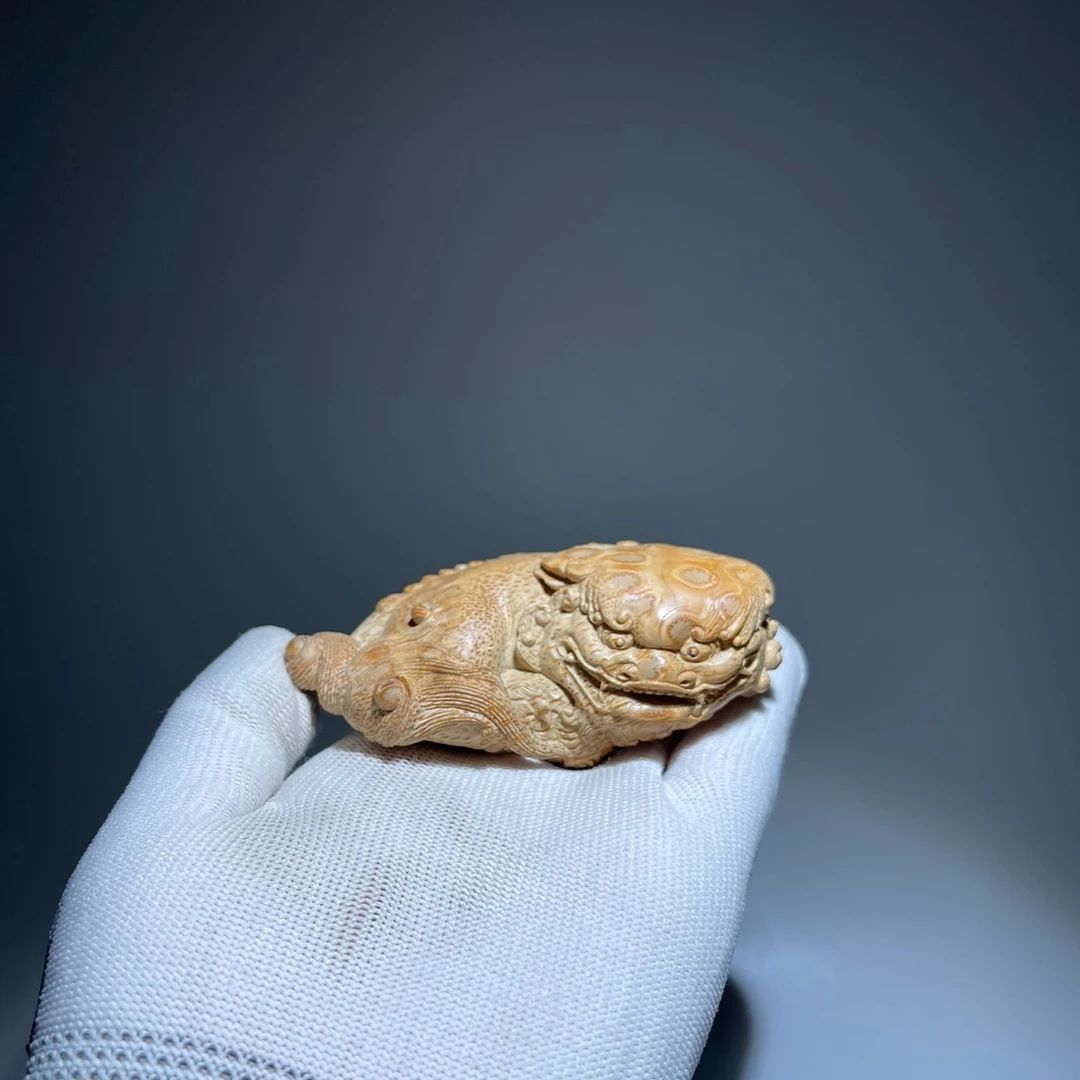 竹雕竹编纯手工雕刻卧狮文玩手把件