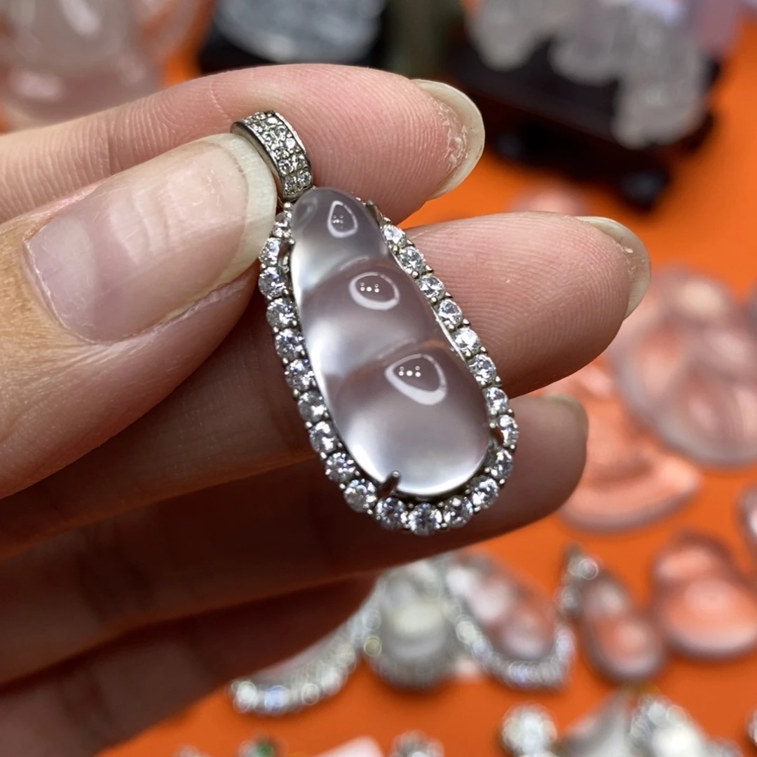 颈饰银S925镶嵌石英质玉