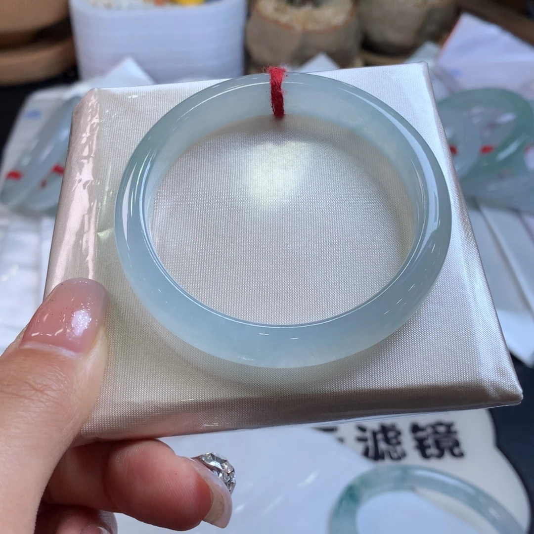 翡翠未镶嵌手镯53圈口