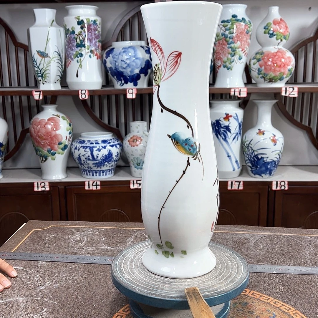 摆件景德镇陶瓷蛮荷鸟