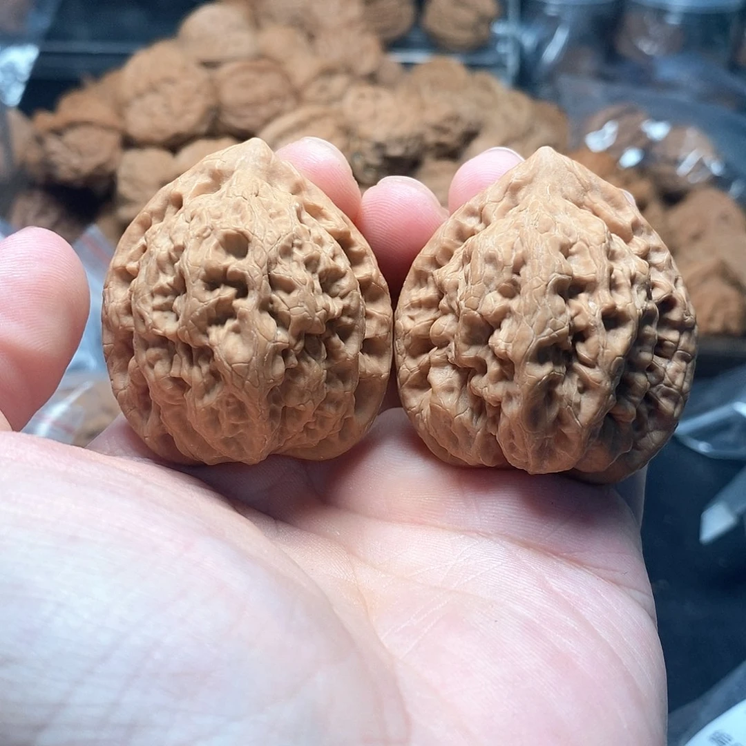往***缘1文玩核桃金公子41-03