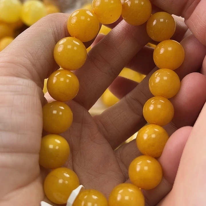 未镶嵌琥珀珠宝奇石