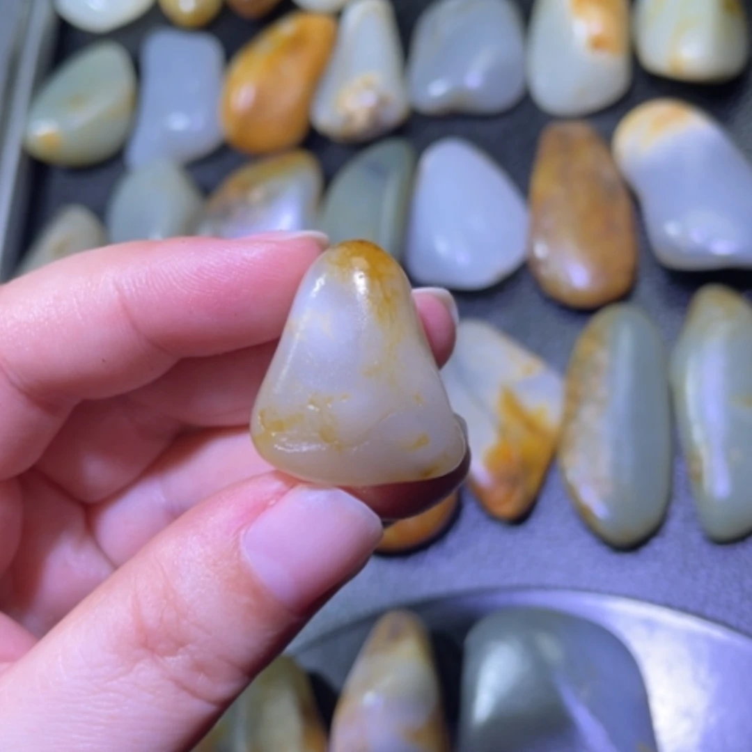 【闪购商品】颈饰未镶嵌和田玉