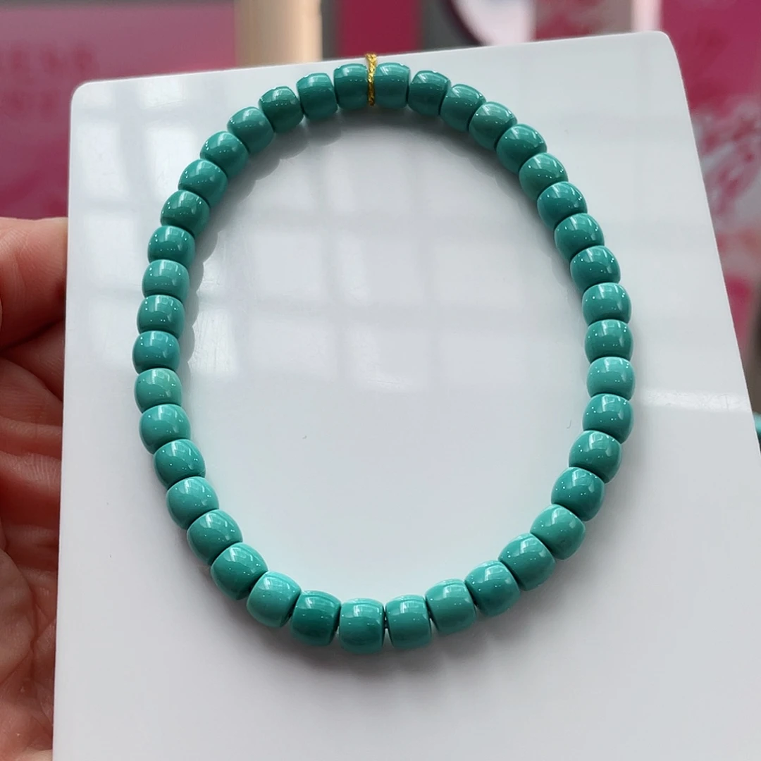 绿松石颈饰未镶嵌