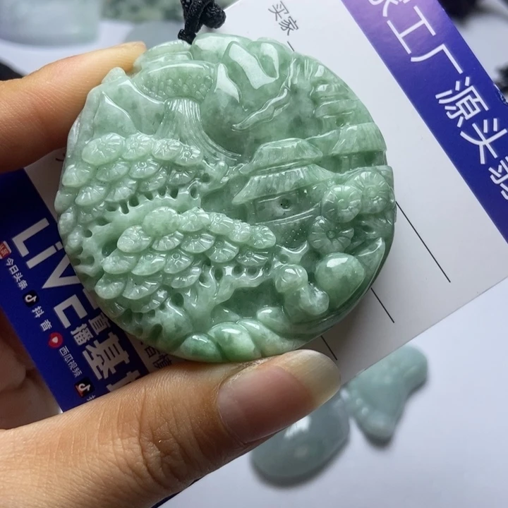翡翠未镶嵌颈饰翡翠