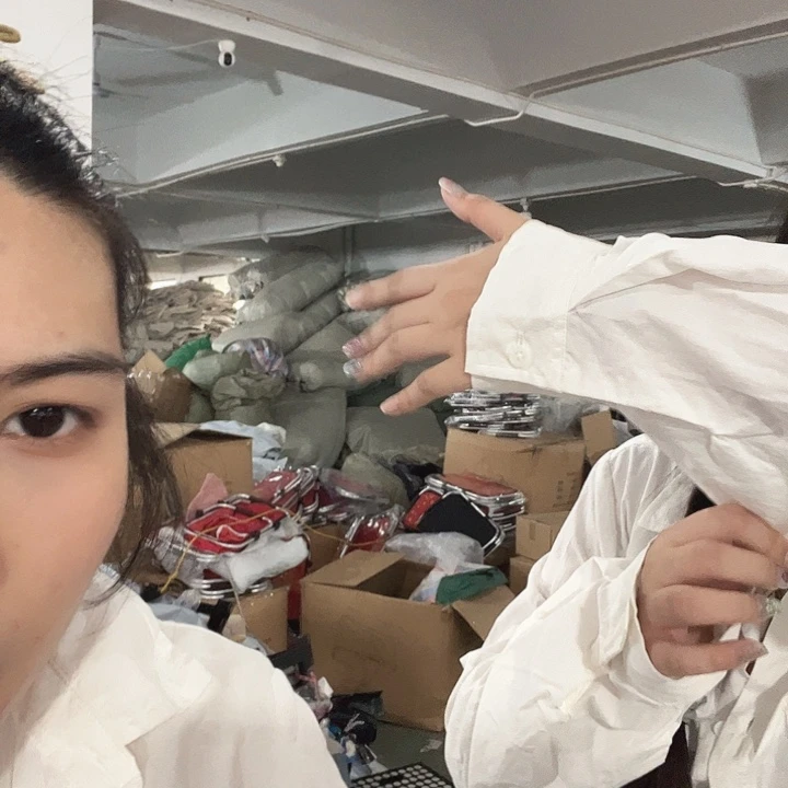 白色冰丝衬衣均码