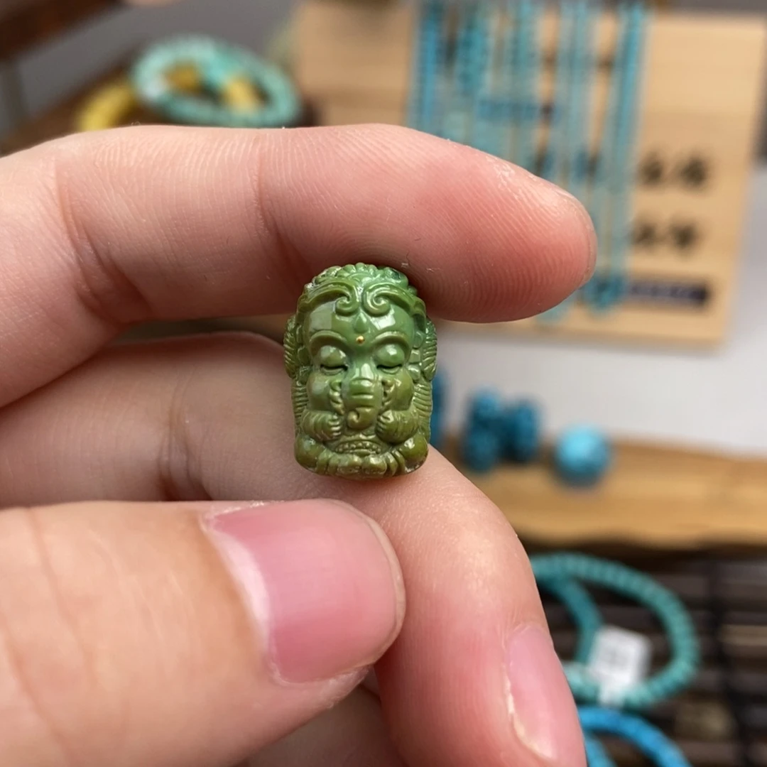 绿松石雕刻未镶嵌